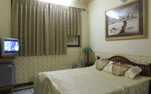 Hotel Teerth Palace