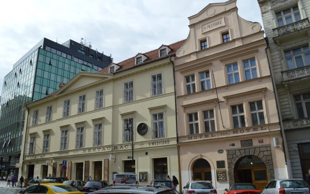 U Medvidku - Brewery Hotel