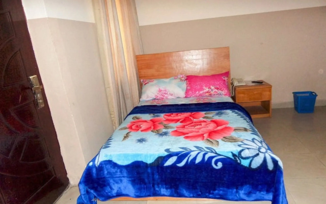 Wonder King Hotel