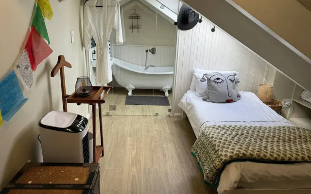 Kalk Bay Condo at The Majestic