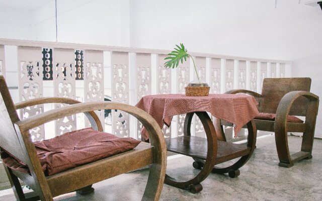 11.11 Hostel