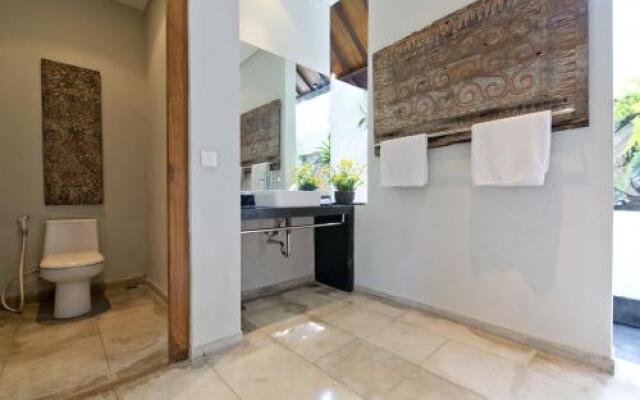 Phinisi Villas - Seminyak City Center