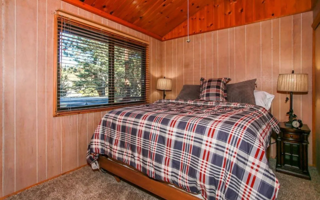 Moonlight Lodge