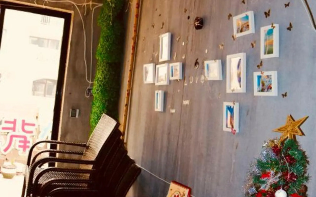 Backpacker Youth Hostel