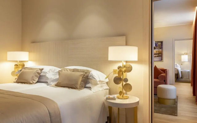 Starhotels Duomo Deluxe Apartment - 2 Bedrooms