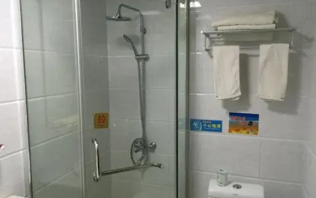 Haining chunxi hotel