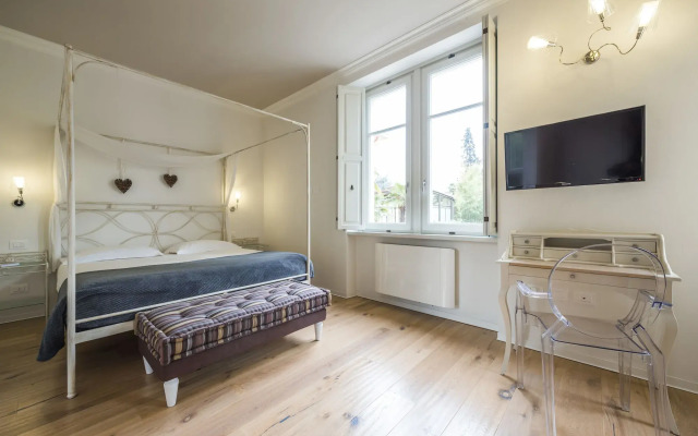 Villa Italia Luxury Suites and Apartments