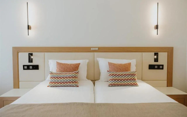 The Golden Coast Beach Hotel