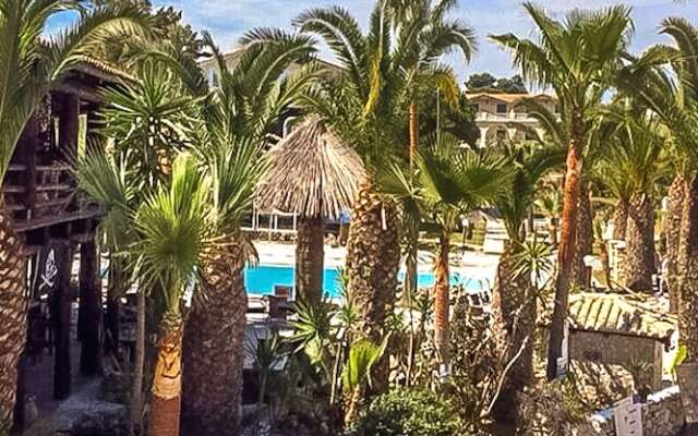 Laganas Tropicana