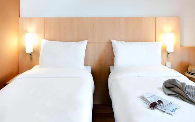ibis Lyon Est Chaponnay