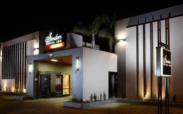 Sandors Motor Inn