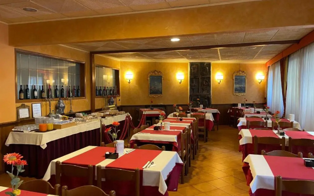 Hotel Mondial
