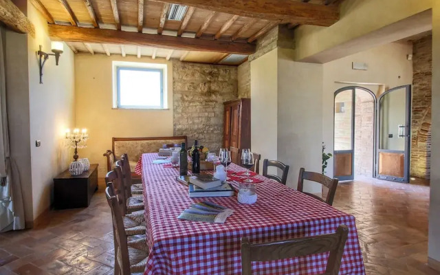 Villa with Private Pool on an Estate near Assisi
