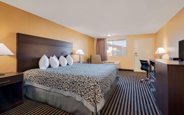 Days Inn by Wyndham Spokane