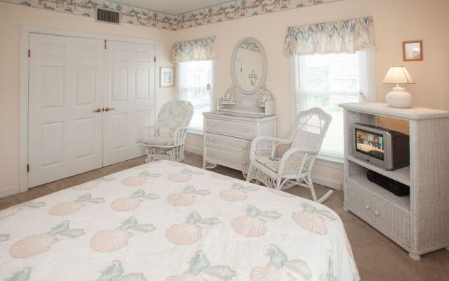 Victorian Sea-cret by RedAwning