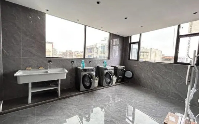 Tonghai country  seaman Hotel