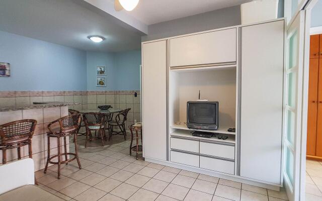Apartamento para 6 pessoas frente piscina - HB37F