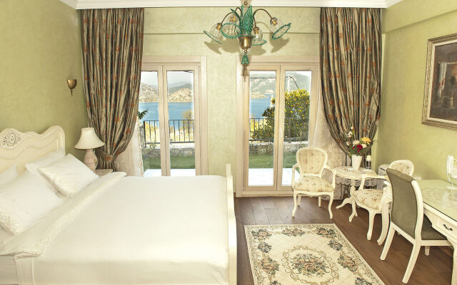 Swan Lake Boutique Hotel - Adults Only