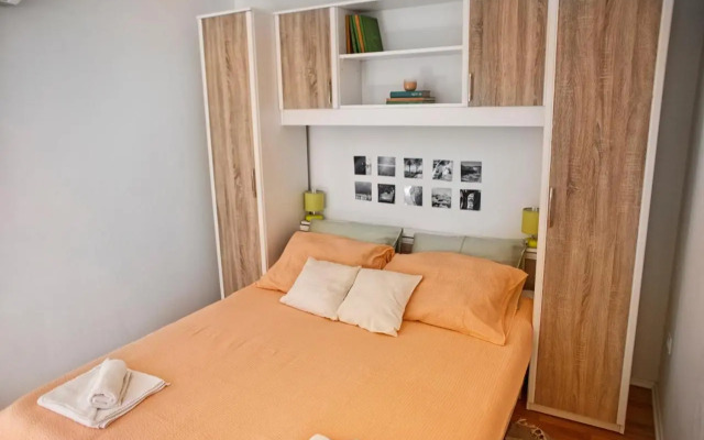 West Wall Apartment