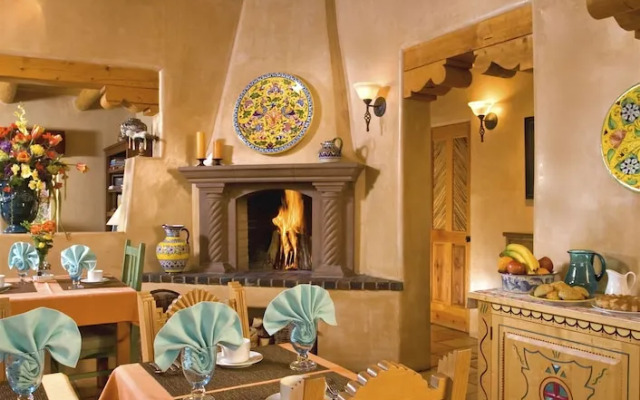 El Farolito Bed & Breakfast Inn