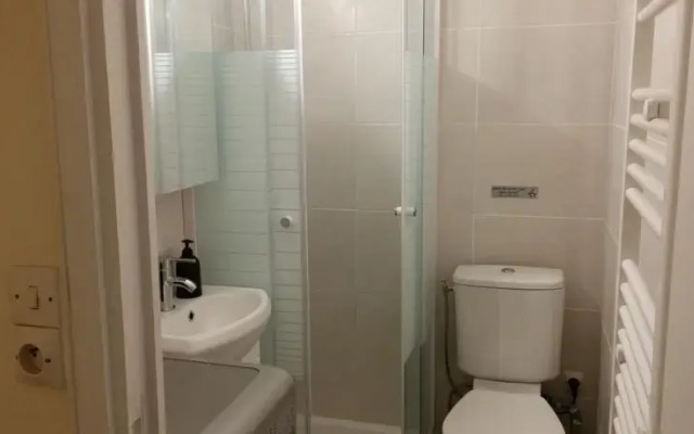Thorigny Apartment