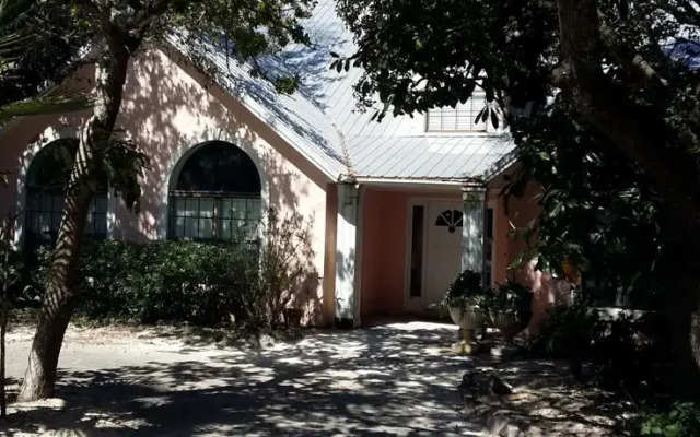 Azalea House