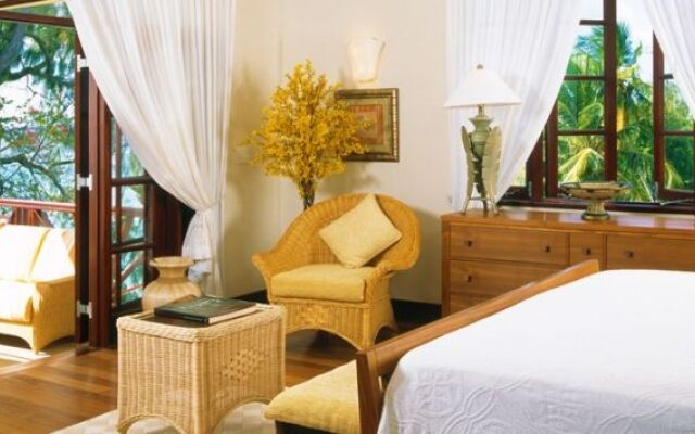 St James Luxury Apartment Hotel Barbados