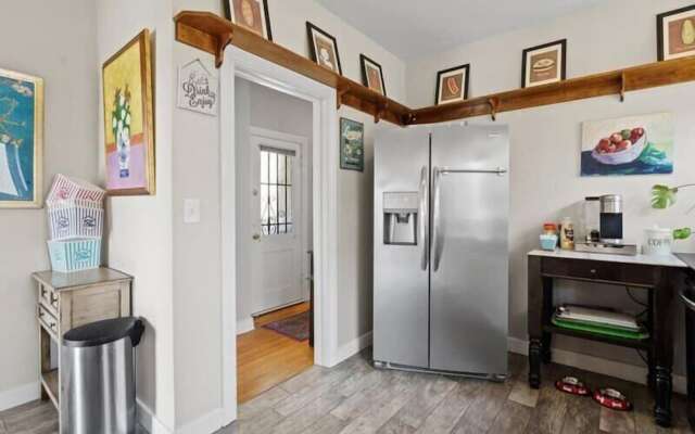 Relax & Getaway - Chic Belmont Shore Duplex