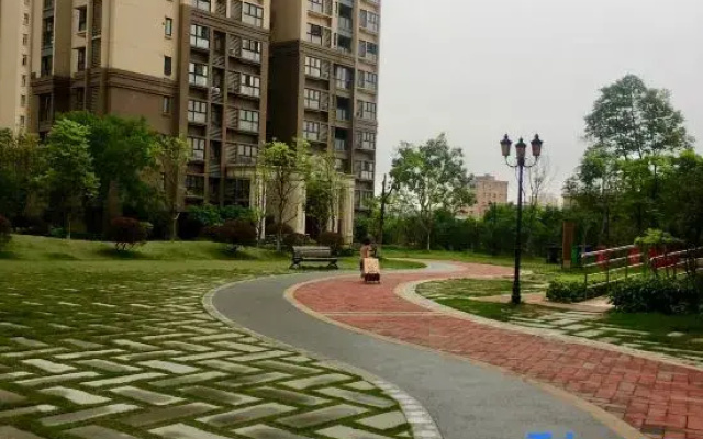 Guangzhou Self Operated Shopkeeper B & B