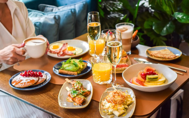 Five Seas by Inwood Hotels