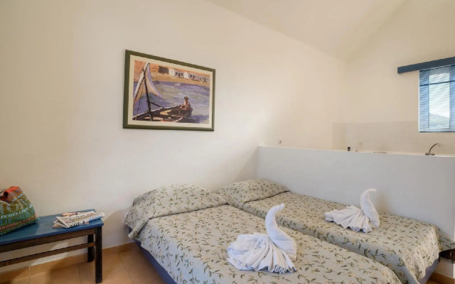 Matina Pefkos Aparthotel