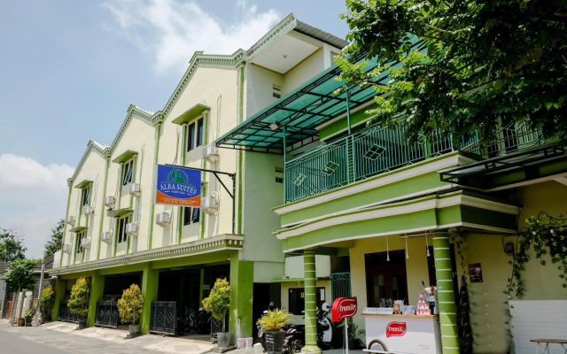 OYO Life 2508 Alba Suites Homestay Syariah