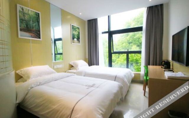 100 Inn Liangpin Hotel (Shanghai Pusan Road Subway Station)