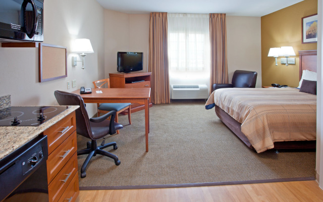 Candlewood Suites League City by IHG