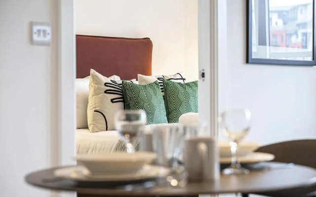 Deluxe Leeds Flat With Views