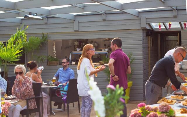The Cott Inn