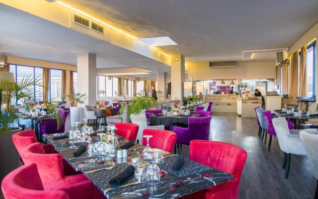 Mandarin Palace