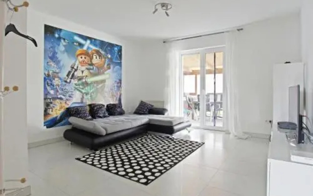 2 Private Single Rooms (5650)