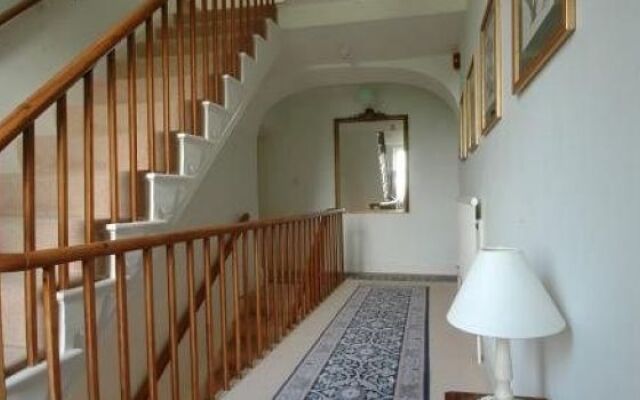 Hillborough House