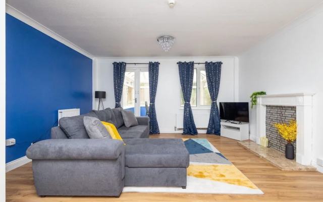 6 Guests - Pet Friendly - 10min Leeds City Centre