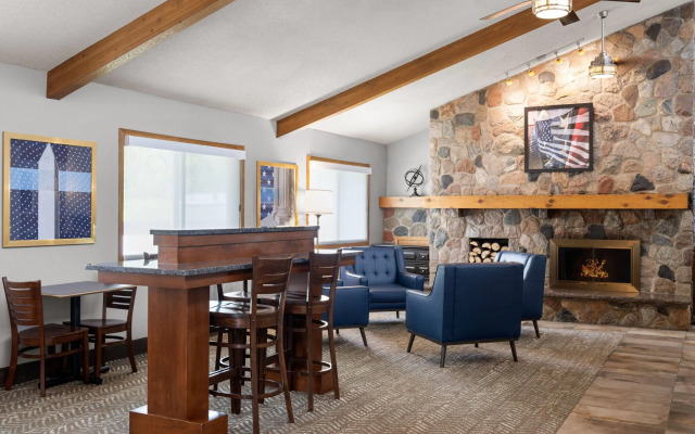 AmericInn by Wyndham Alexandria