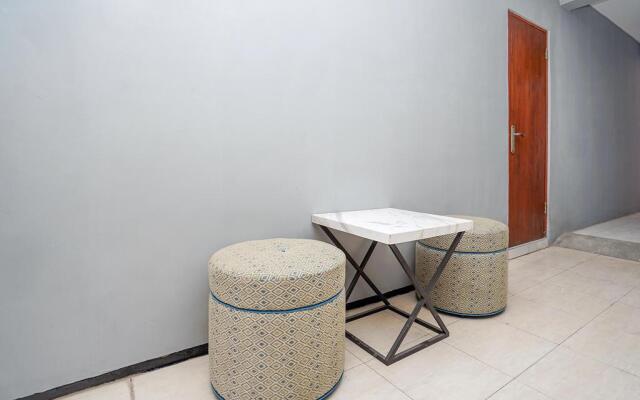 OYO 331 Osuko Residence