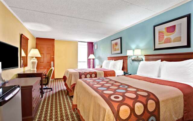 Super 8 by Wyndham Raleigh Downtown