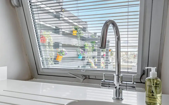 Brighton Beach City Penthouse Sea Views Balcony