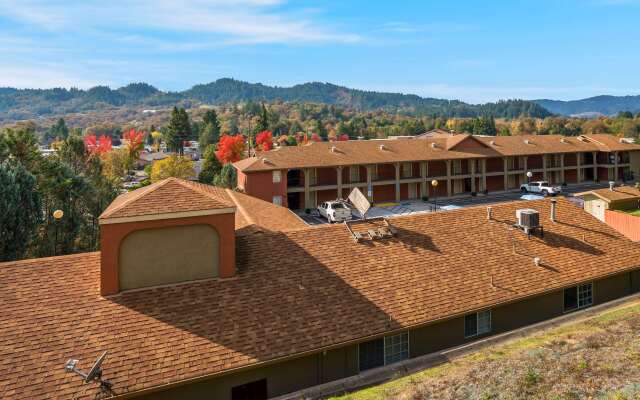 Best Western Willits Inn