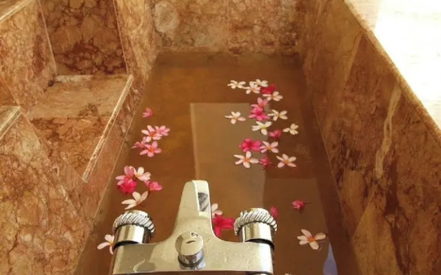 Beach Rock Resort Belitung