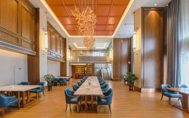 Rezen Heyi Hotel Yizhang