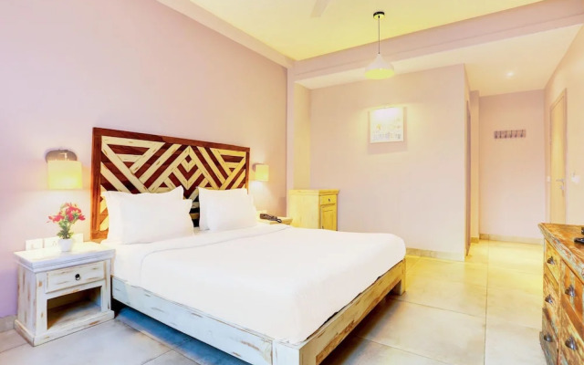 Mordern Rooftop Restro and Pool at Udaipur