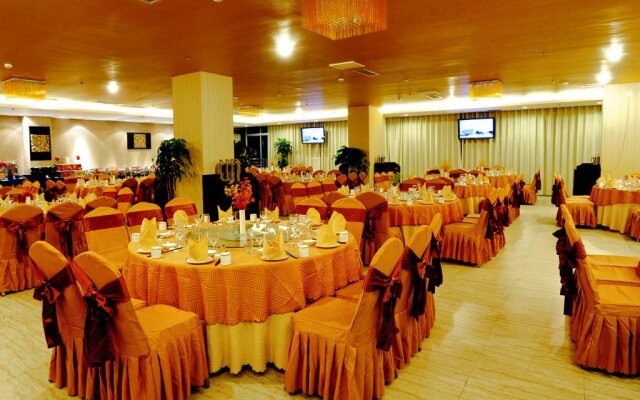 Kunming Long Way Hotel