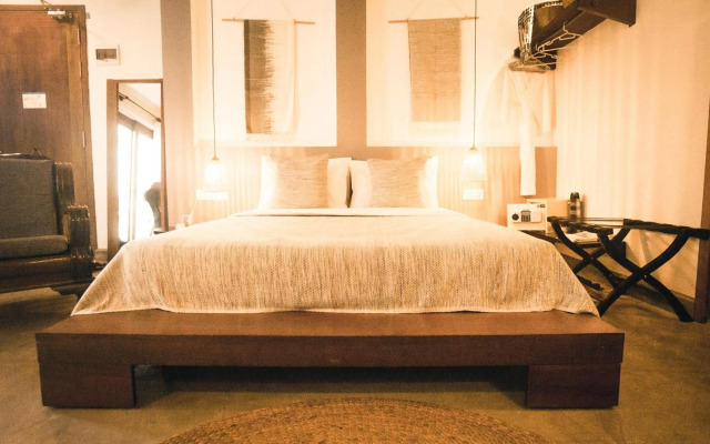 iRoHa Garden Hotel & Resort